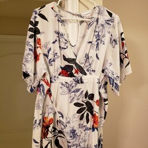 EUC Floral Maternity Top - XL